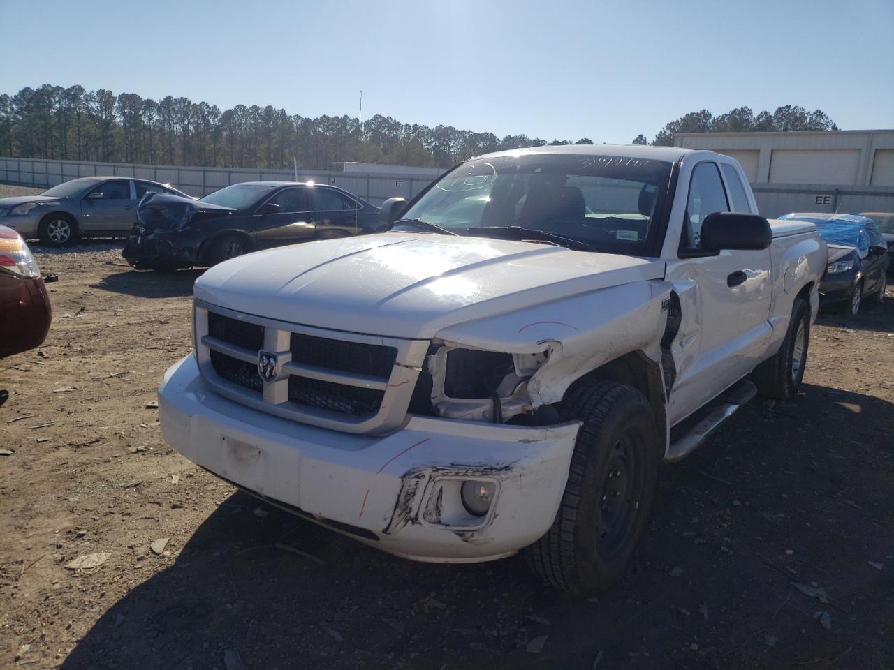 Foto 2 de la subasta – 2011 DODGE DAKOTA SLT con VIN 1D7RE3BP4BS688151