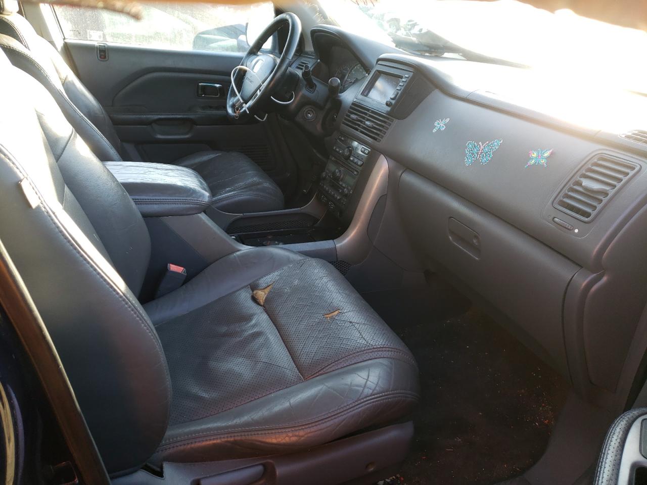 Photo 5 from auction – 2004 HONDA PILOT EXL with VIN 2HKYF18744H564624