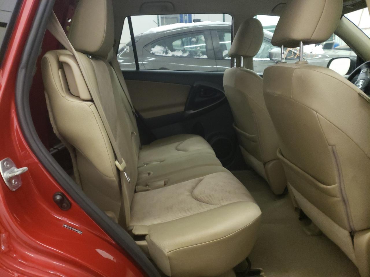 Photo 6 from auction – 2012 TOYOTA RAV4 with VIN 2T3BF4DV8CW260036