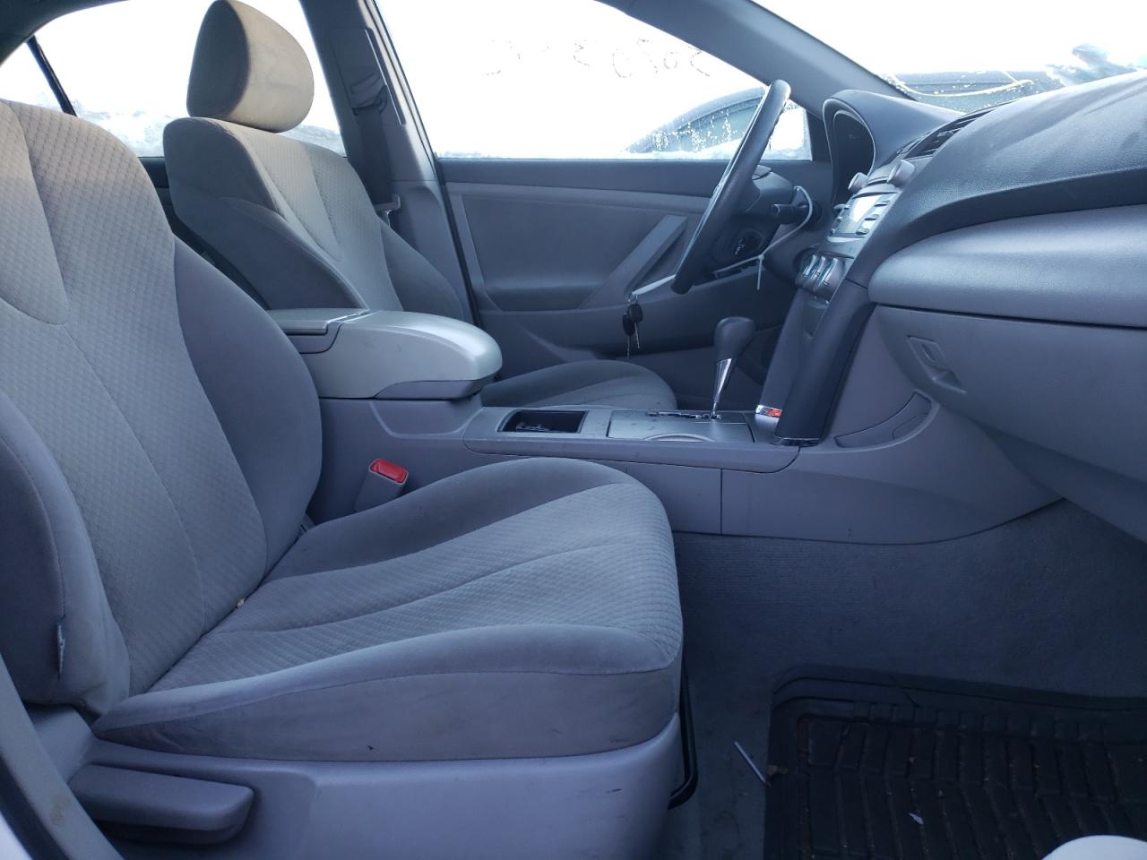 Photo 5 from auction – 2007 TOYOTA CAMRY CE with VIN 4T1BE46K27U613696