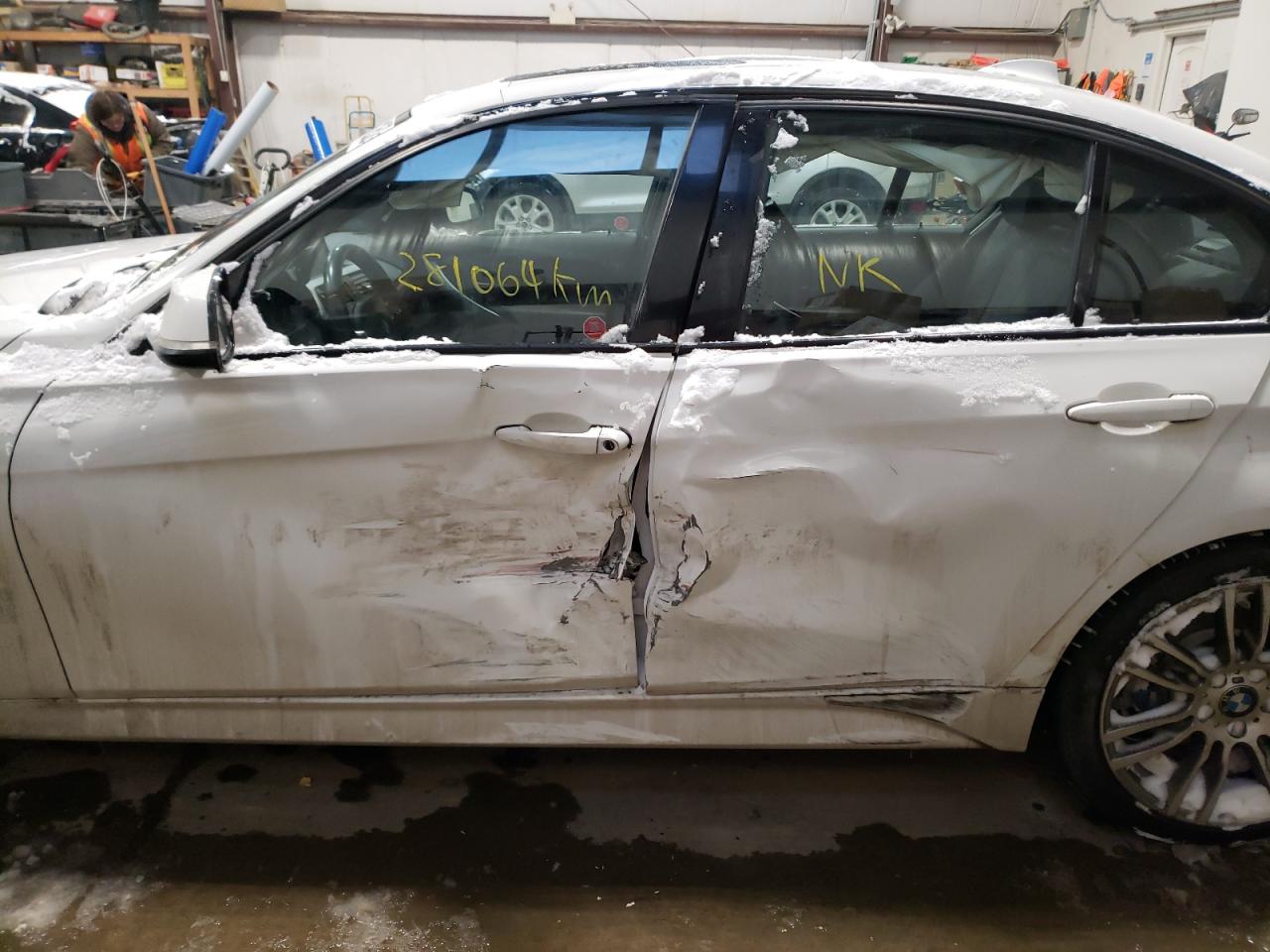 Photo 9 from auction – 2013 BMW 335 XI with VIN WBA3B9C58DF140574