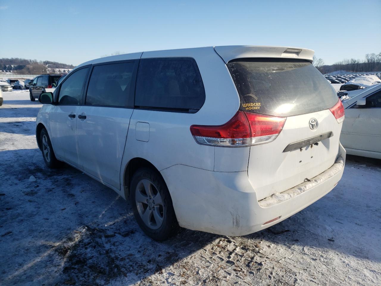 Photo 3 from auction – 2012 TOYOTA SIENNA BAS with VIN 5TDKA3DC0CS010721