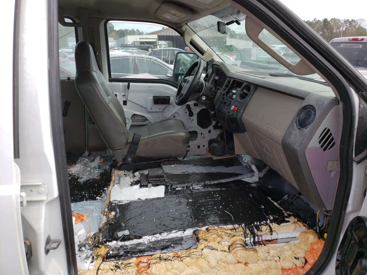 Photo 5 from auction – 2010 FORD F250 SUPER with VIN 1FTSW2A55AEB20152
