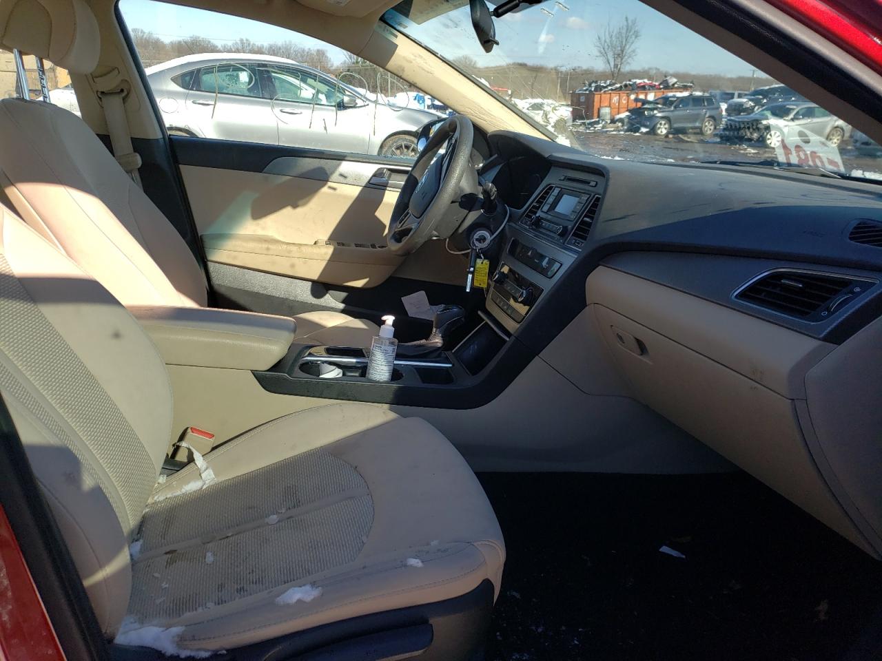 Photo 5 from auction – 2015 HYUNDAI SONATA SE with VIN 5NPE24AF0FH256824