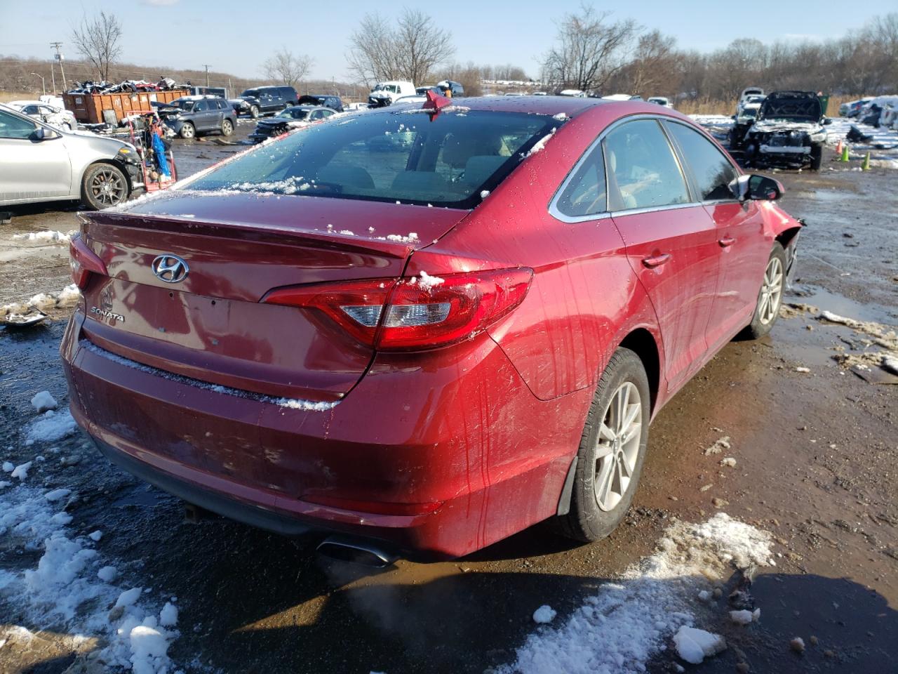 Photo 4 from auction – 2015 HYUNDAI SONATA SE with VIN 5NPE24AF0FH256824