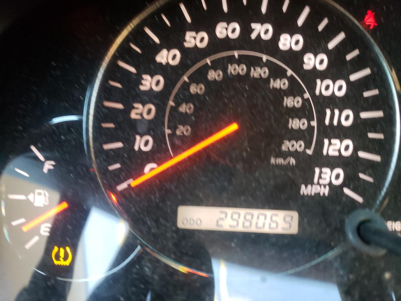 Photo 8 from auction – 2004 LEXUS GX 470 with VIN JTJBT20X540055846