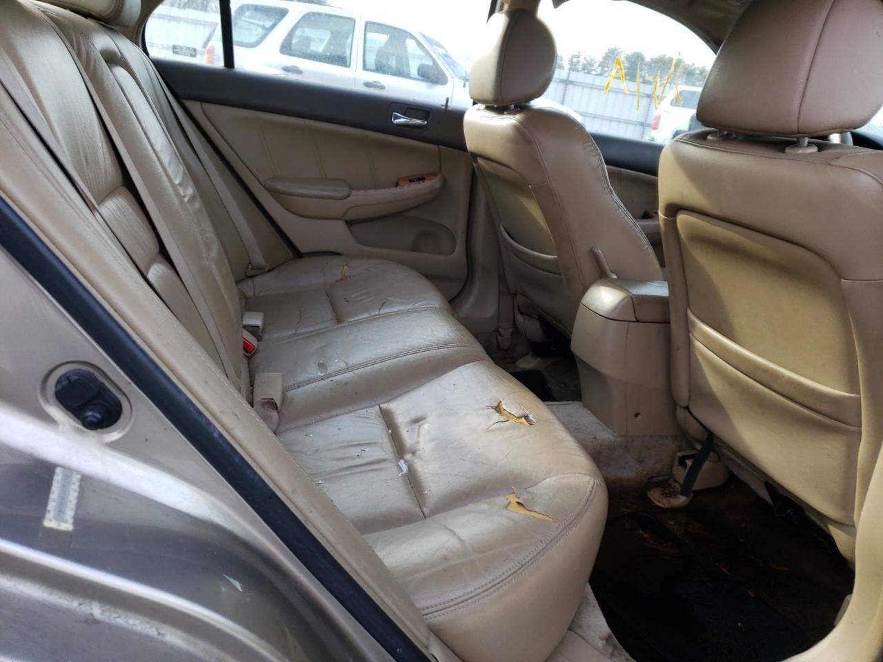 Photo 6 from auction – 2004 HONDA ACCORD EX with VIN JHMCM56814C011605