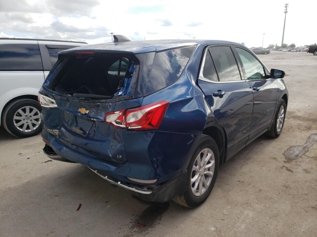 Photo 4 from auction – 2020 CHEVROLET EQUINOX LT with VIN 3GNAXJEV1LL290323