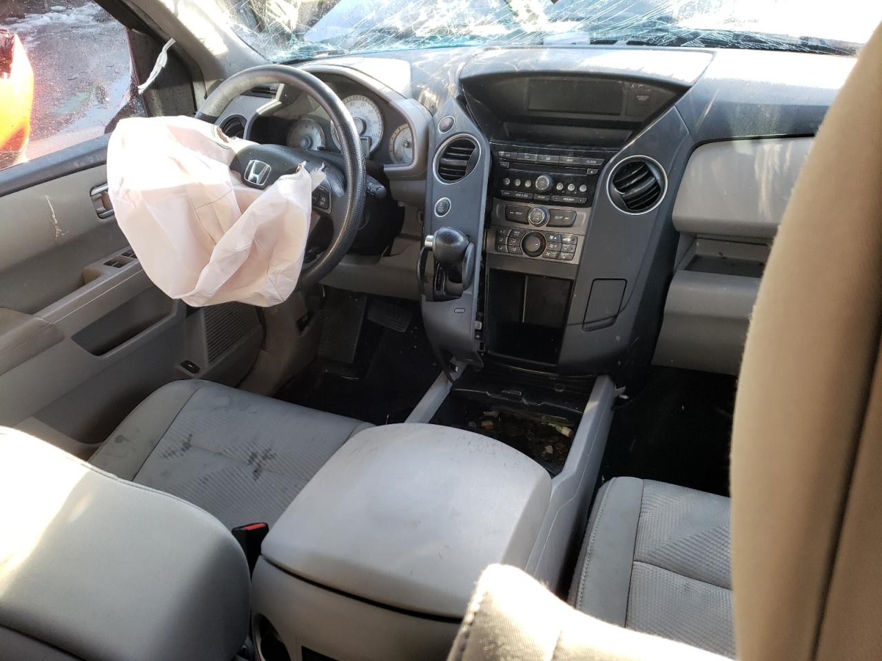 Photo 9 from auction – 2012 HONDA PILOT LX with VIN 5FNYF4H29CB060105