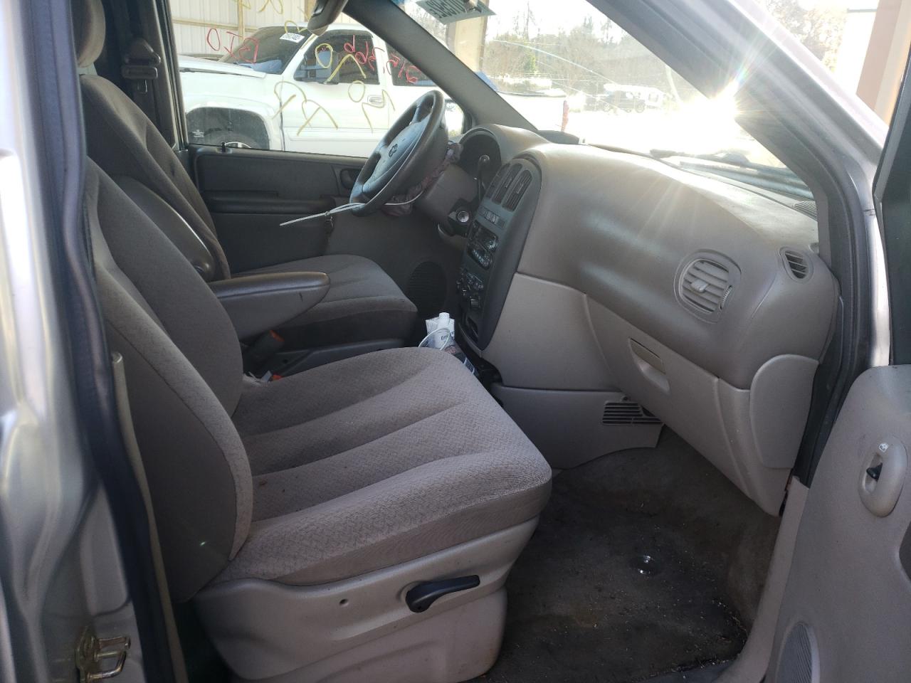 Photo 5 from auction – 2003 DODGE GRAND CARA with VIN 1D4GP243X3B287594