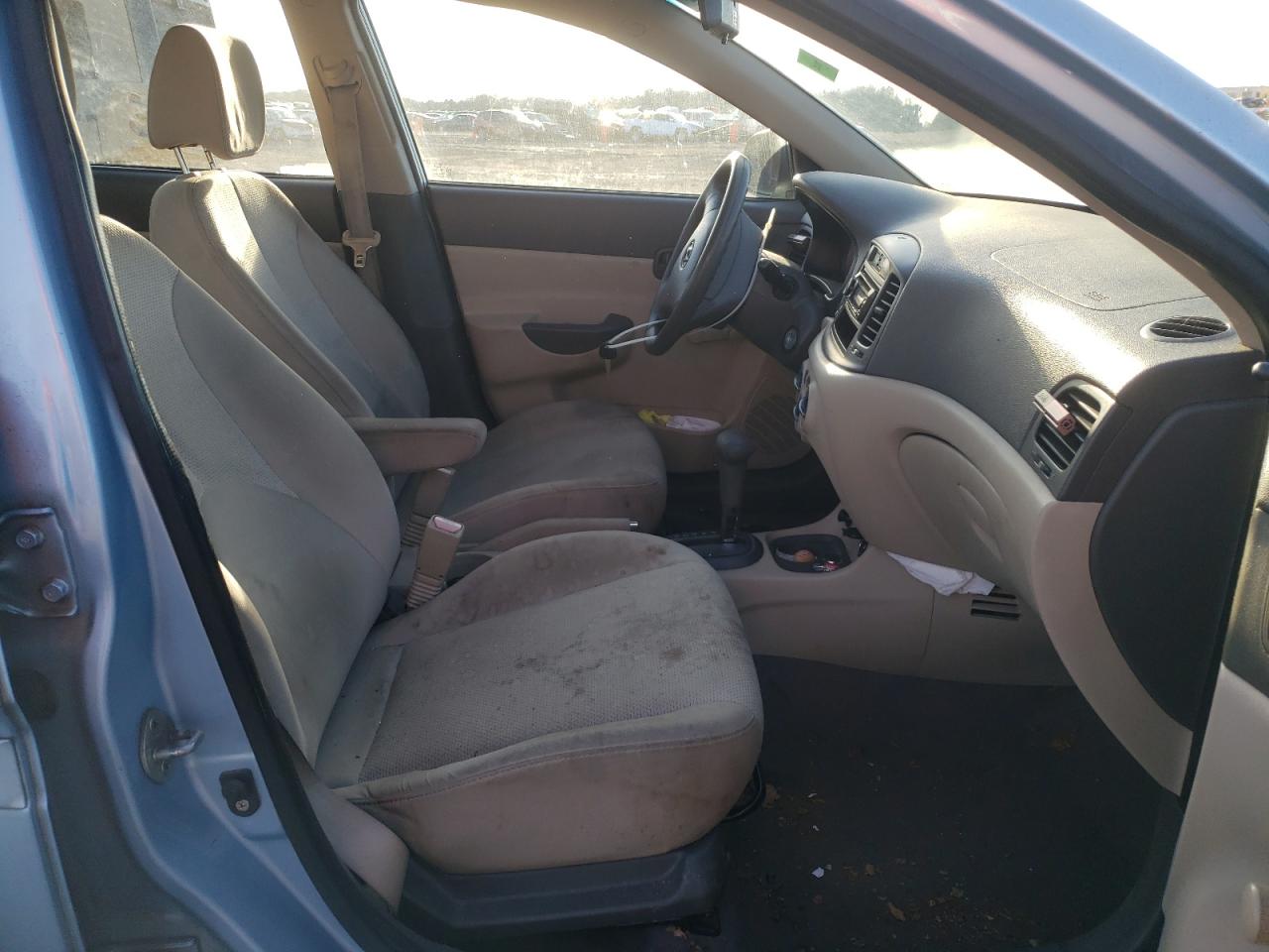 Photo 5 from auction – 2011 HYUNDAI ACCENT GLS with VIN KMHCN4AC6BU574723