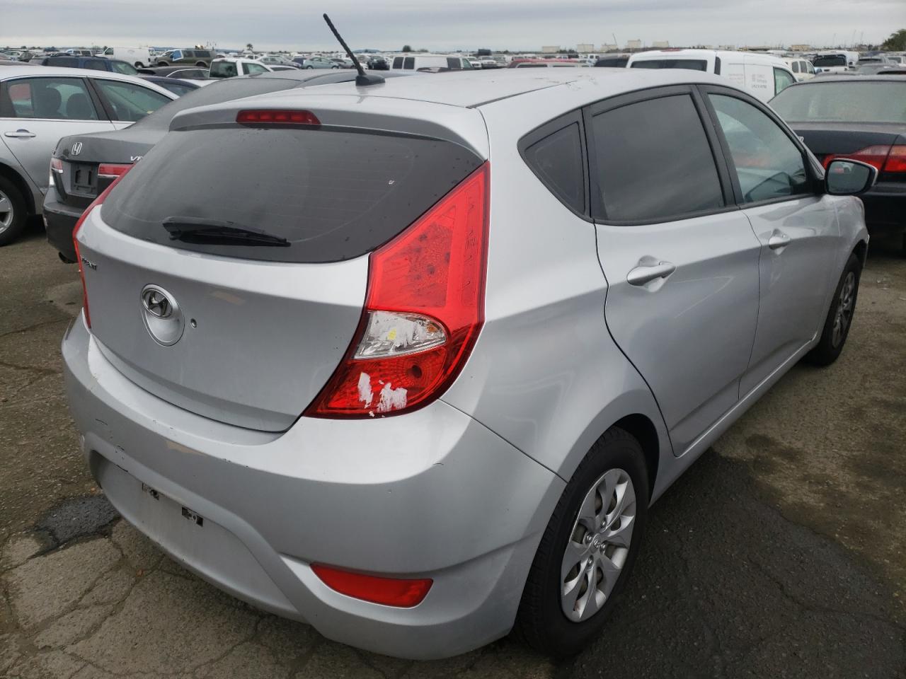 Photo 4 from auction – 2016 HYUNDAI ACCENT SE with VIN KMHCT5AE8GU285847