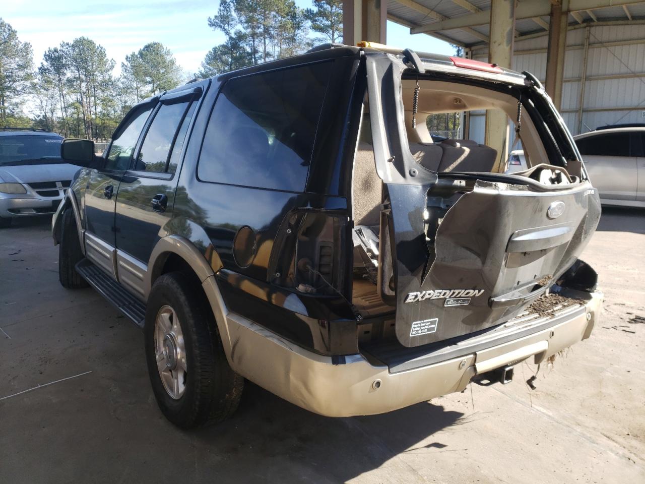 Photo 3 from auction – 2004 FORD EXPEDITION with VIN 1FMFU18L64LB27760