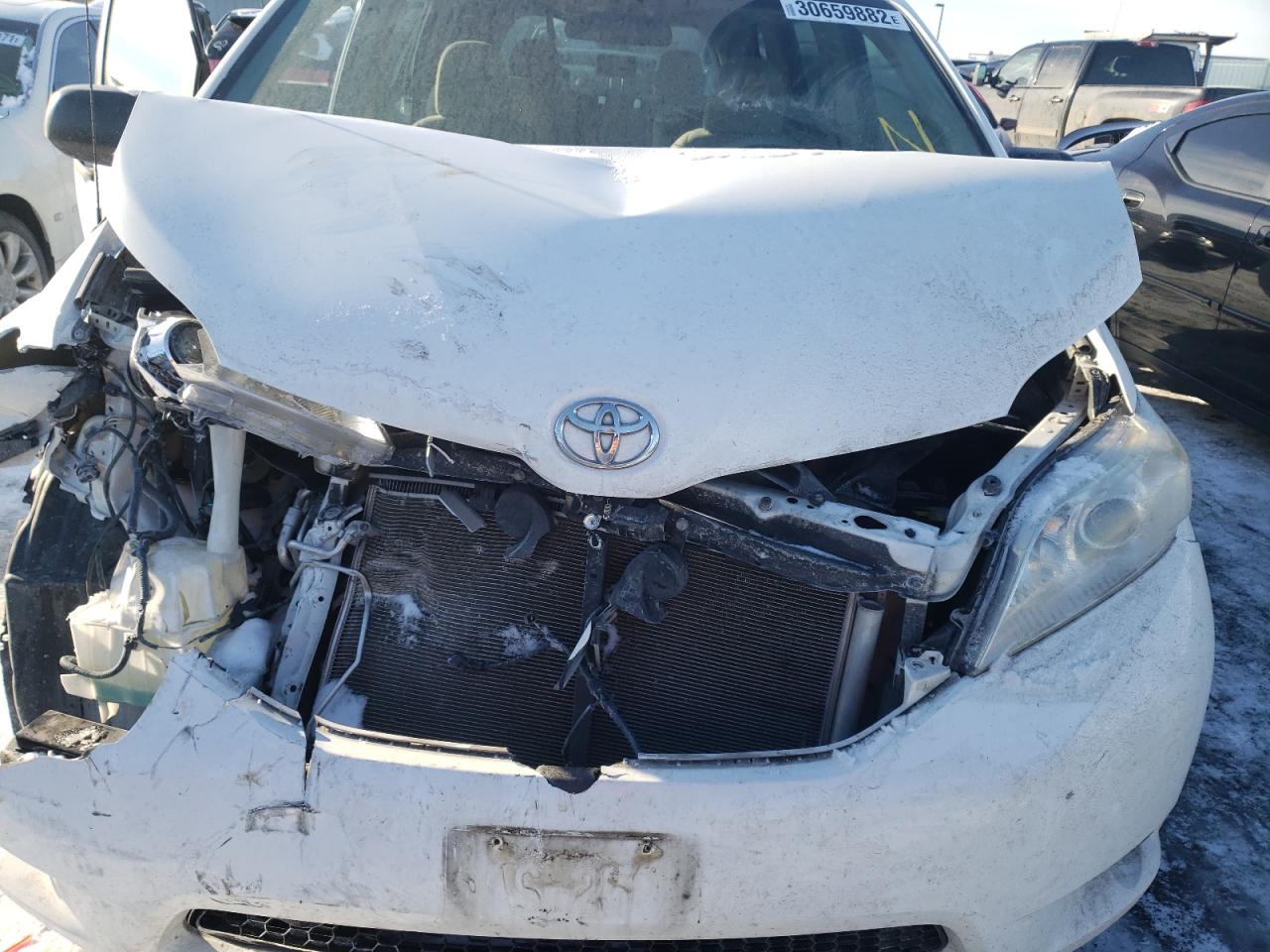 Photo 7 from auction – 2012 TOYOTA SIENNA BAS with VIN 5TDKA3DC0CS010721