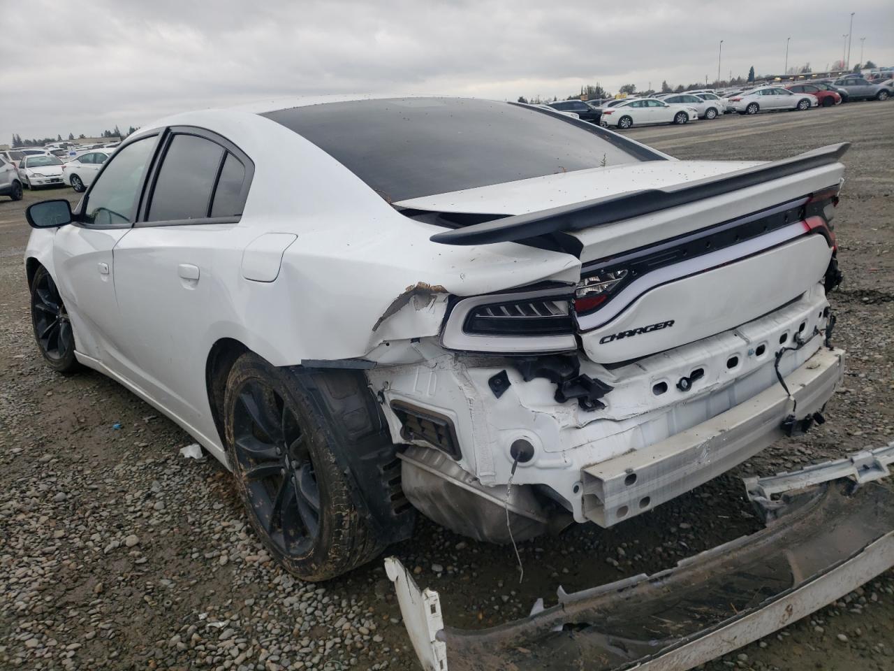 Photo 3 from auction – 2017 DODGE CHARGER SE with VIN 2C3CDXBGXHH537779