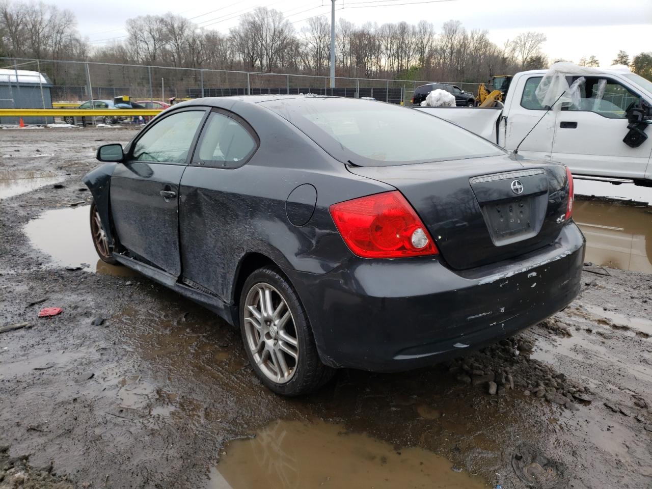 Photo 3 from auction – 2005 TOYOTA SCION TC with VIN JTKDE177X50055583