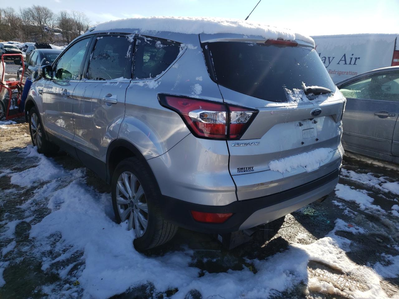Photo 3 from auction – 2017 FORD ESCAPE TIT with VIN 1FMCU9J95HUD16237