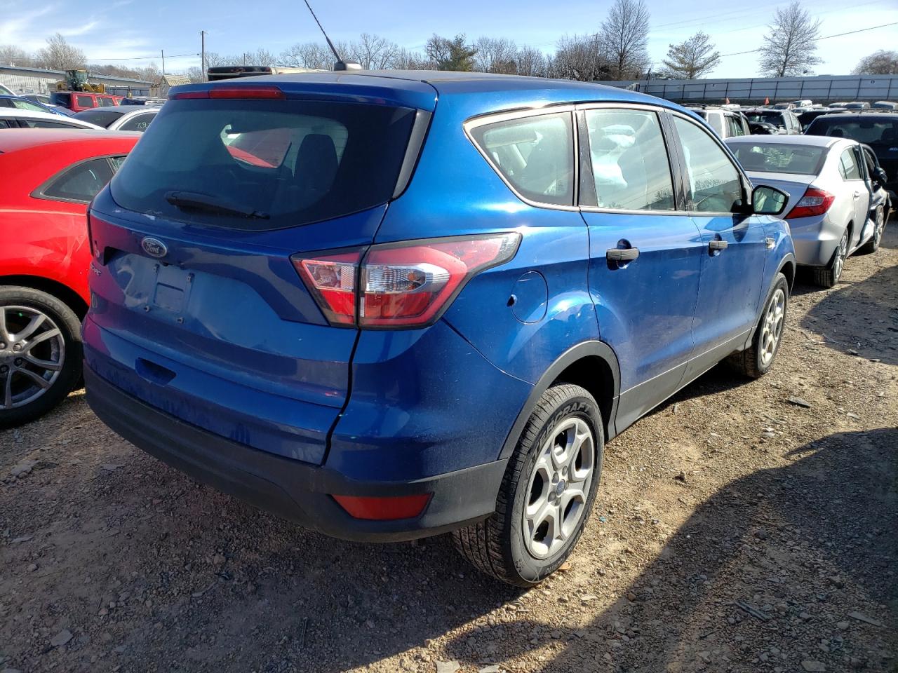 Photo 4 from auction – 2017 FORD ESCAPE S with VIN 1FMCU0F75HUB60459