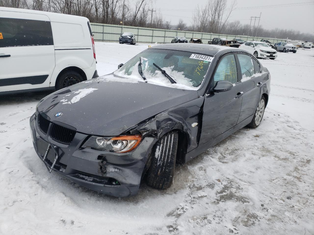 Photo 2 from auction – 2007 BMW 328 XI with VIN WBAVC935X7KZ71835