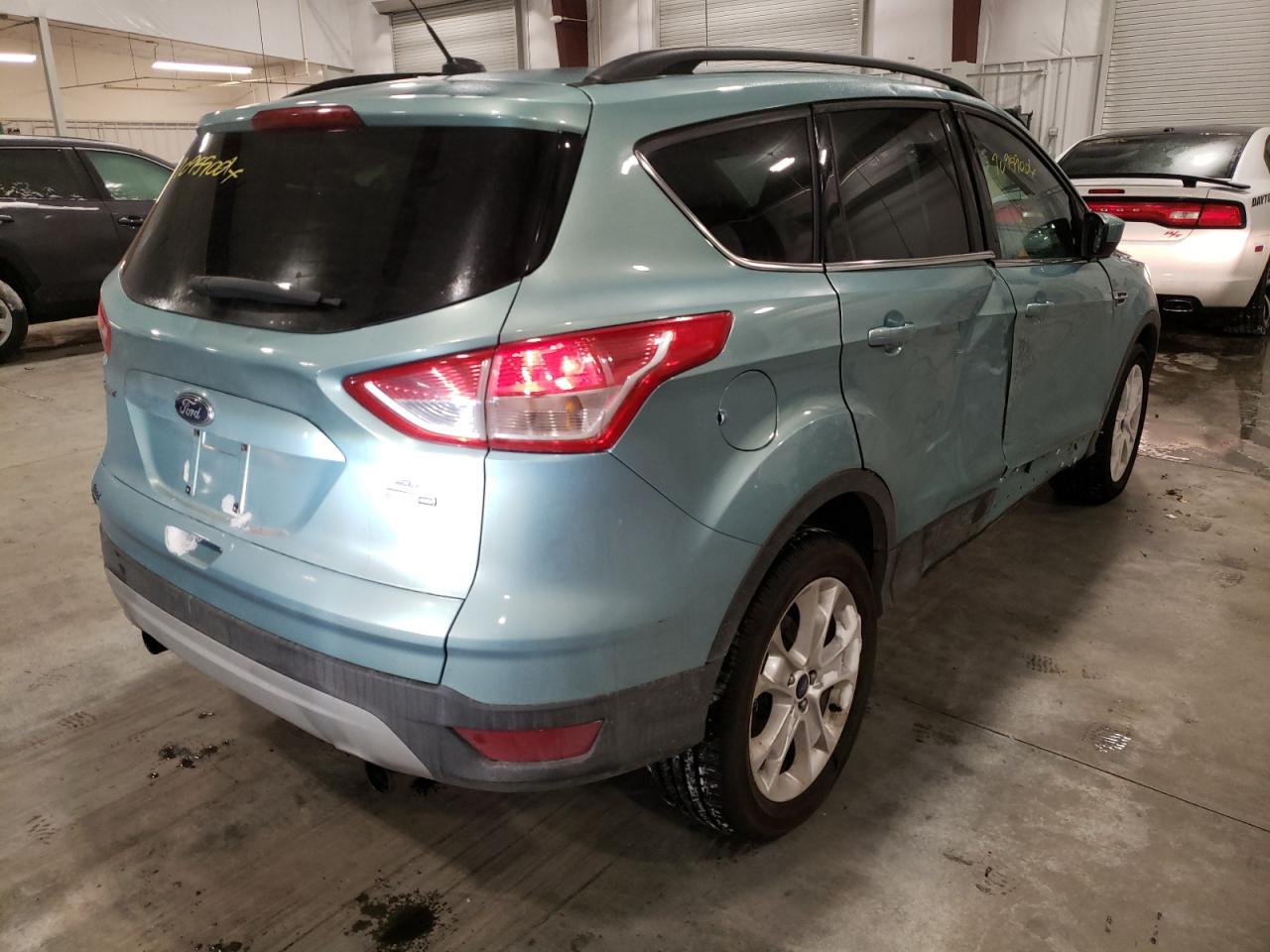 Photo 4 from auction – 2013 FORD ESCAPE SE with VIN 1FMCU9GX1DUB39945