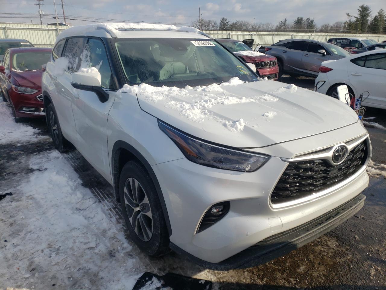 Photo 1 from auction – 2022 TOYOTA HIGHLANDER with VIN 5TDHZRBH6NS167435