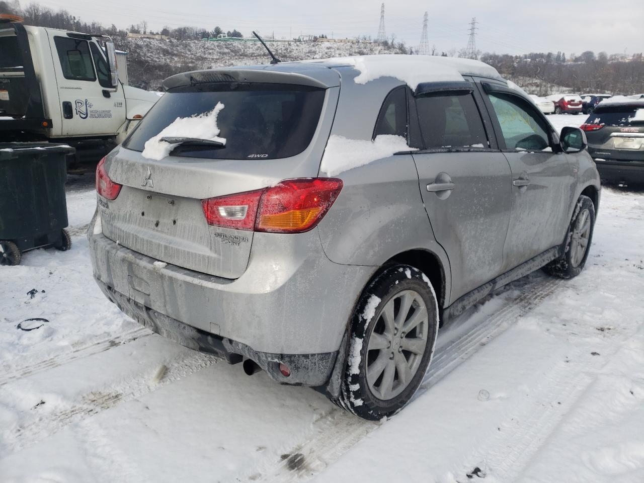 Foto 4 de la subasta – 2015 MITSUBISHI OUTLANDER con VIN 4A4AR3AU8FE058617