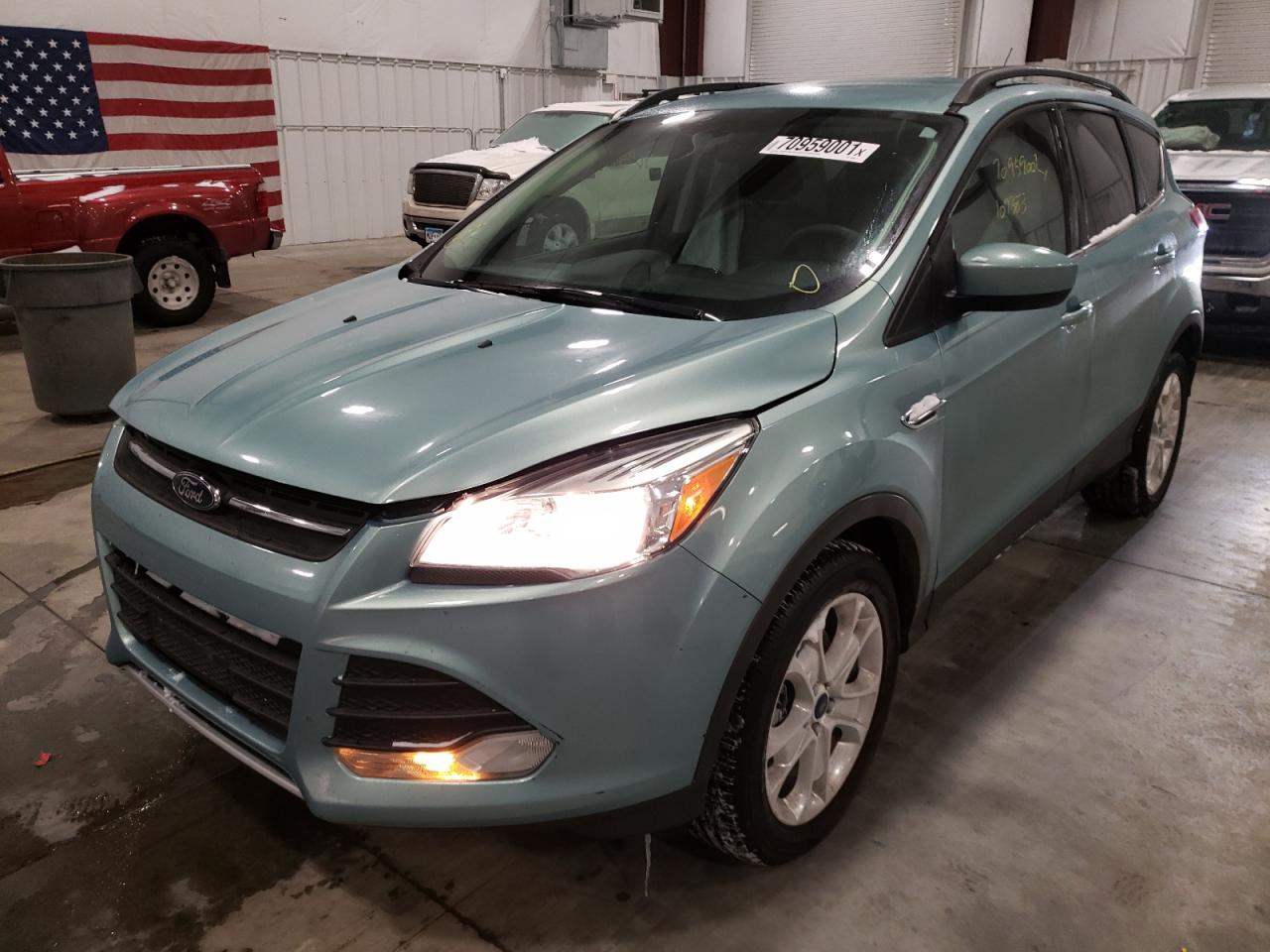 Photo 2 from auction – 2013 FORD ESCAPE SE with VIN 1FMCU9GX1DUB39945