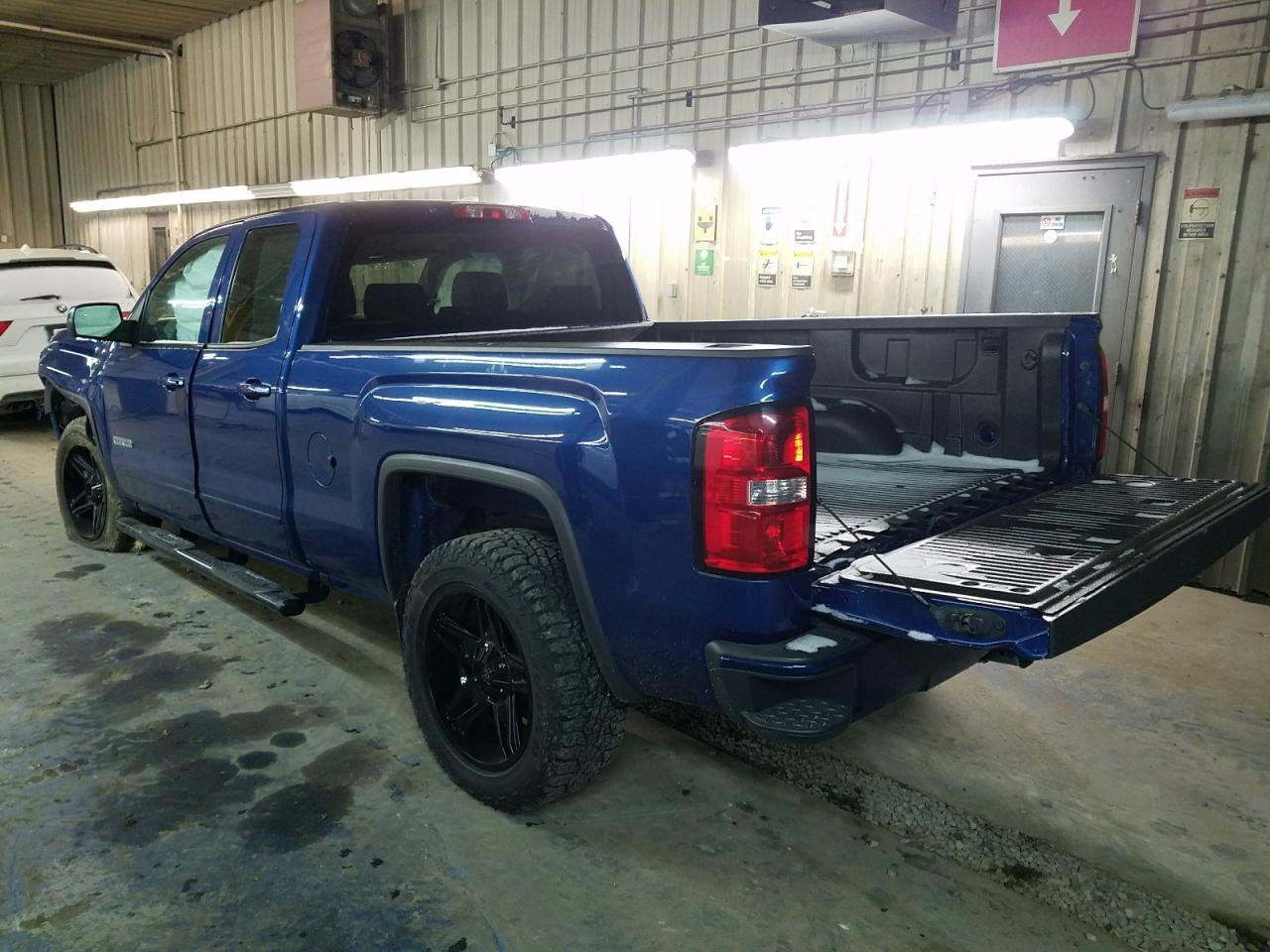 Photo 3 from auction – 2017 GMC SIERRA K15 with VIN 1GTV2LEH8HZ341802