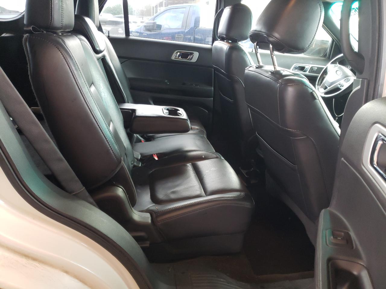 Photo 6 from auction – 2012 FORD EXPLORER L with VIN 1FMHK7F82CGA50327