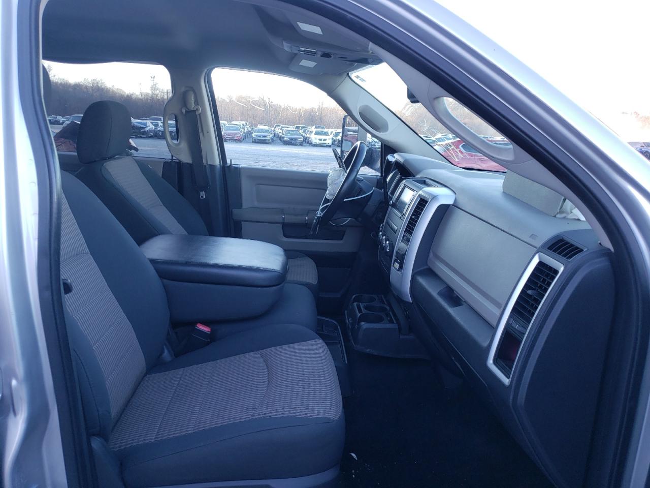 Photo 5 from auction – 2012 DODGE RAM 3500 S with VIN 3C63DRHL7CG209361