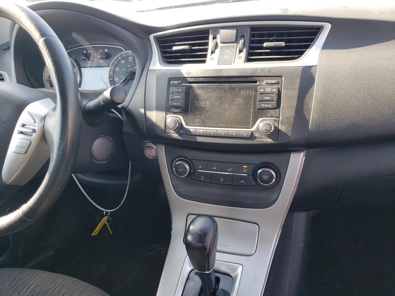 Photo 9 from auction – 2015 NISSAN SENTRA S with VIN 3N1AB7APXFL670446