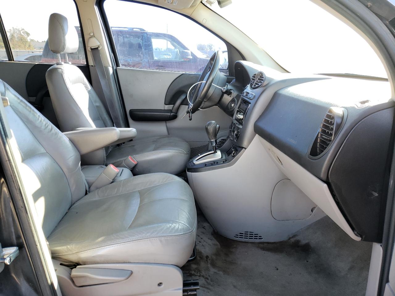 Photo 5 from auction – 2005 SATURN VUE with VIN 5GZCZ33D65S829586