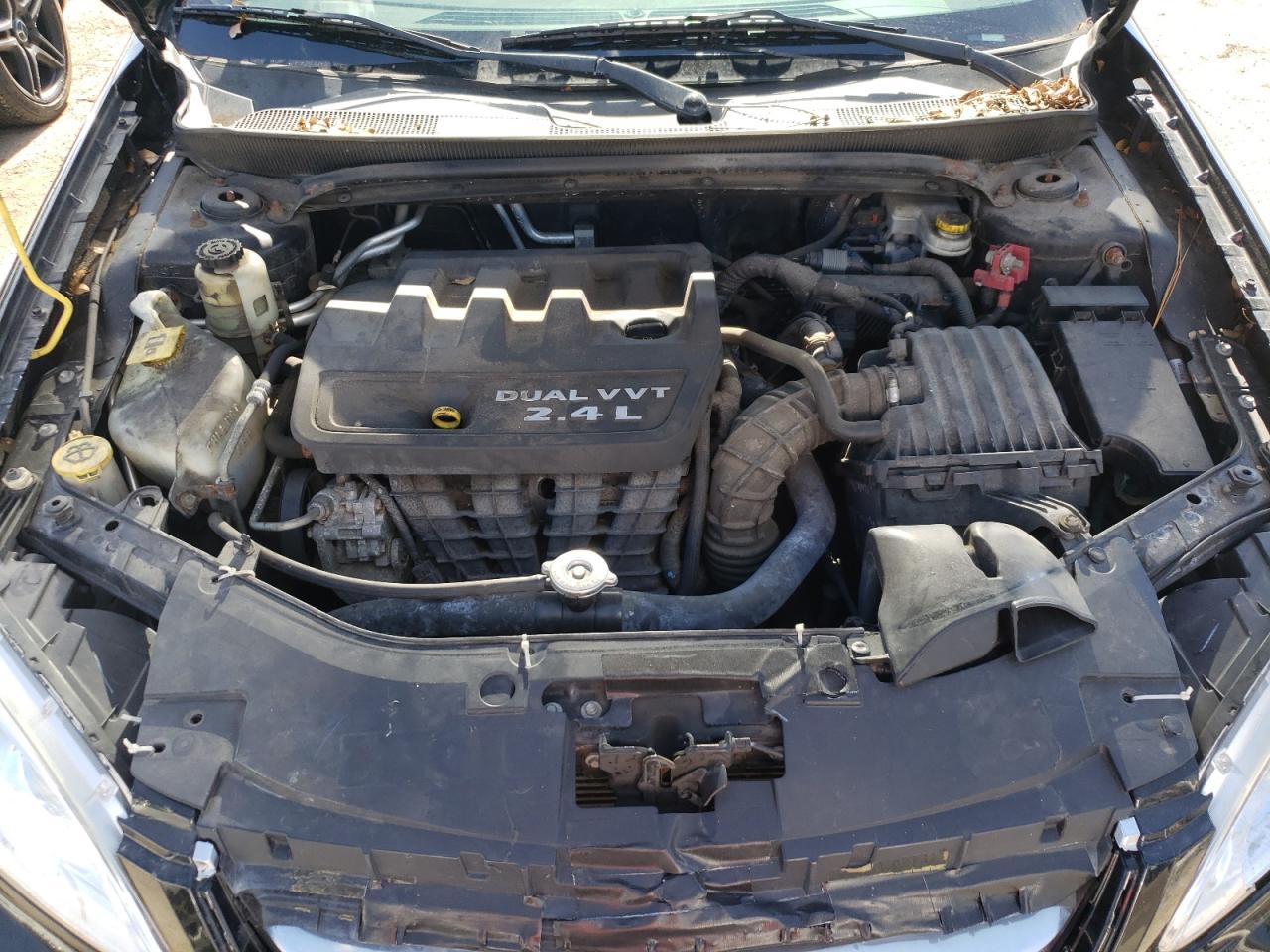 Photo 7 from auction – 2012 CHRYSLER 200 TOURIN with VIN 1C3CCBBB4CN107952