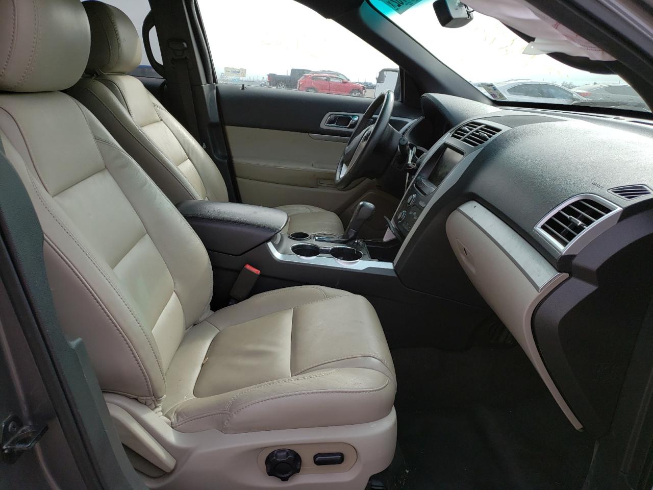 Photo 5 from auction – 2014 FORD EXPLORER X with VIN 1FM5K7D89EGC44720