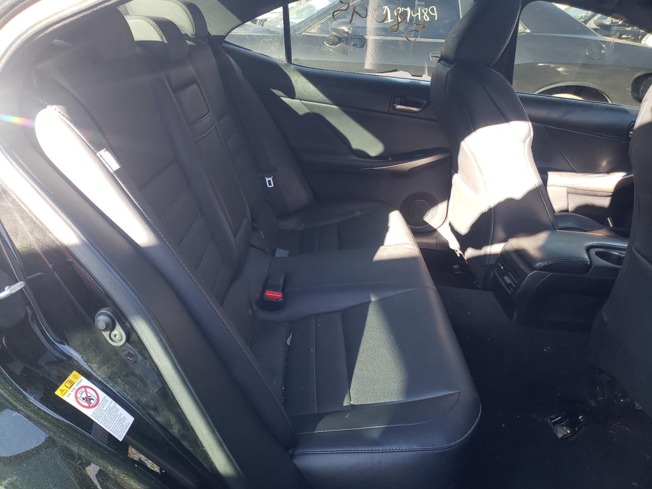 Photo 6 from auction – 2018 LEXUS IS 300 with VIN JTHBA1D2XJ5082507