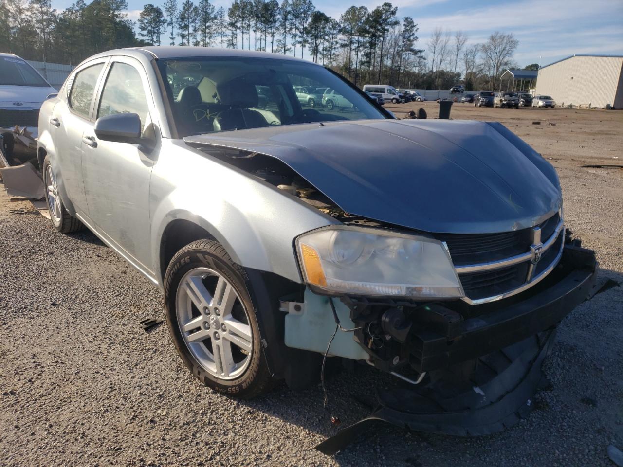 DODGE AVENGER R/ 2010 with VIN 1B3CC5FB8AN165682 - Photo from auction