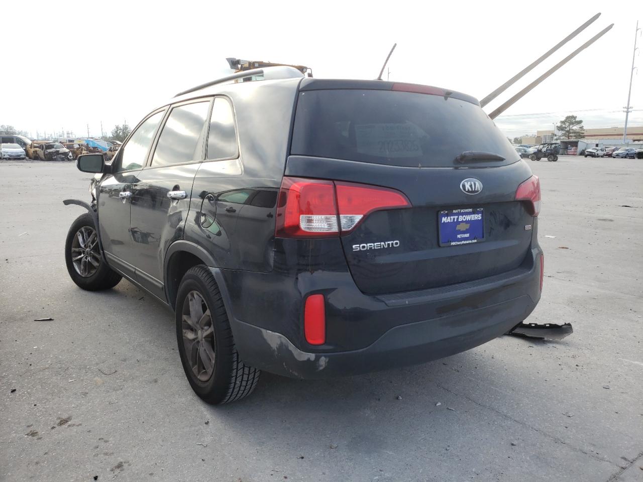Photo 3 from auction – 2015 KIA SORENTO LX with VIN 5XYKT4A70FG577004
