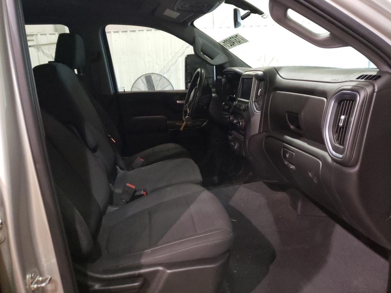 Photo 5 from auction – 2020 CHEVROLET SILVERADO with VIN 1GC4YNEY2LF228914