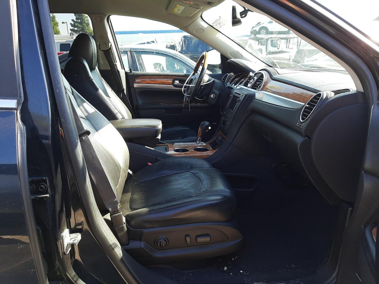 Photo 5 from auction – 2010 BUICK ENCLAVE CX with VIN 5GALVBED2AJ213695