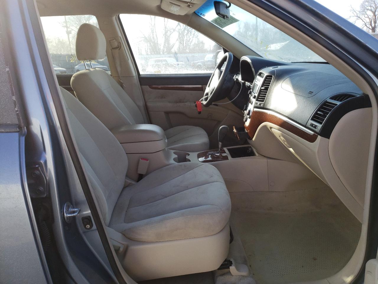 Photo 5 from auction – 2009 HYUNDAI SANTA FE G with VIN 5NMSG13D79H284345