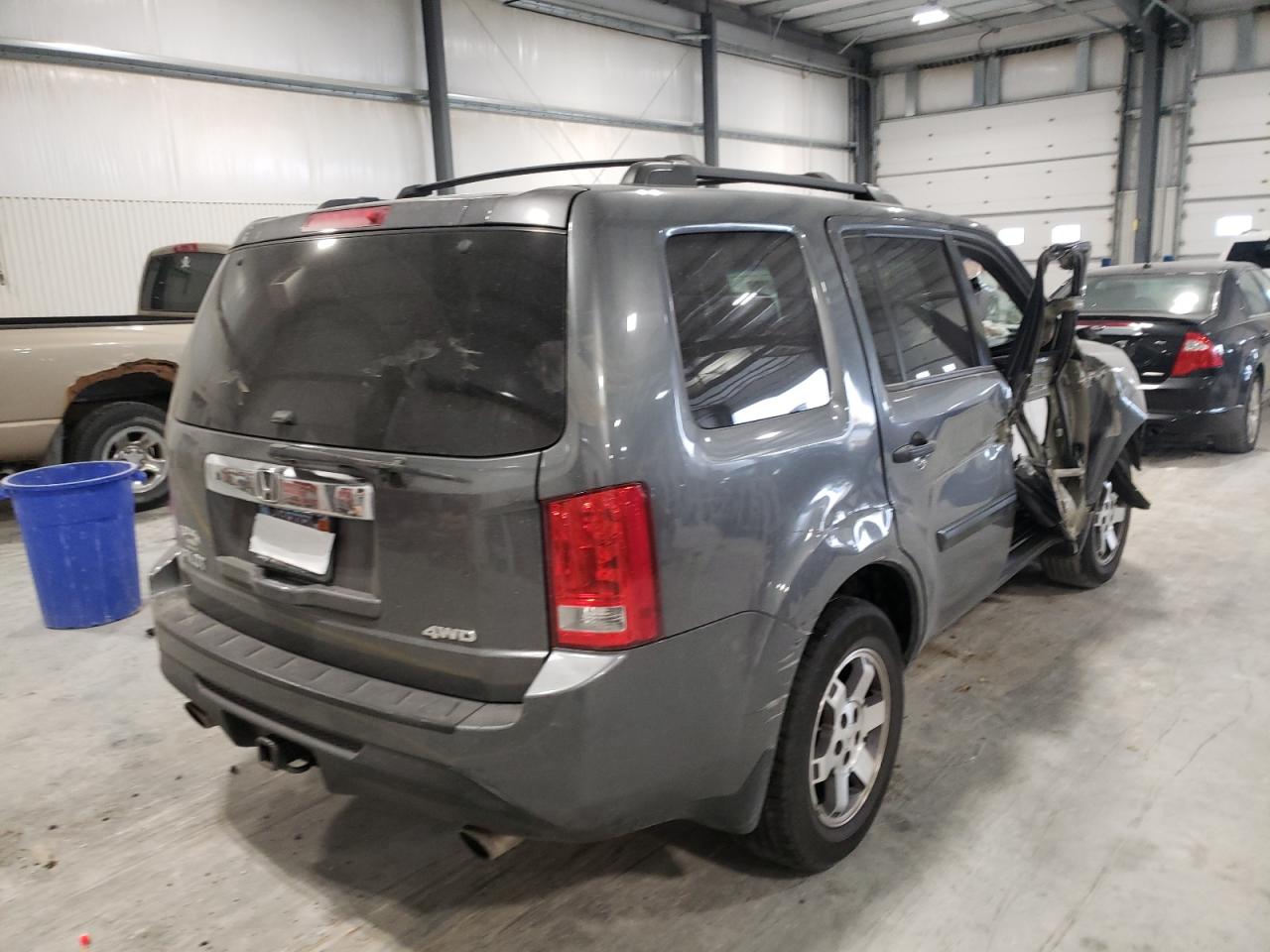 Photo 4 from auction – 2012 HONDA PILOT LX with VIN 5FNYF4H28CB002647