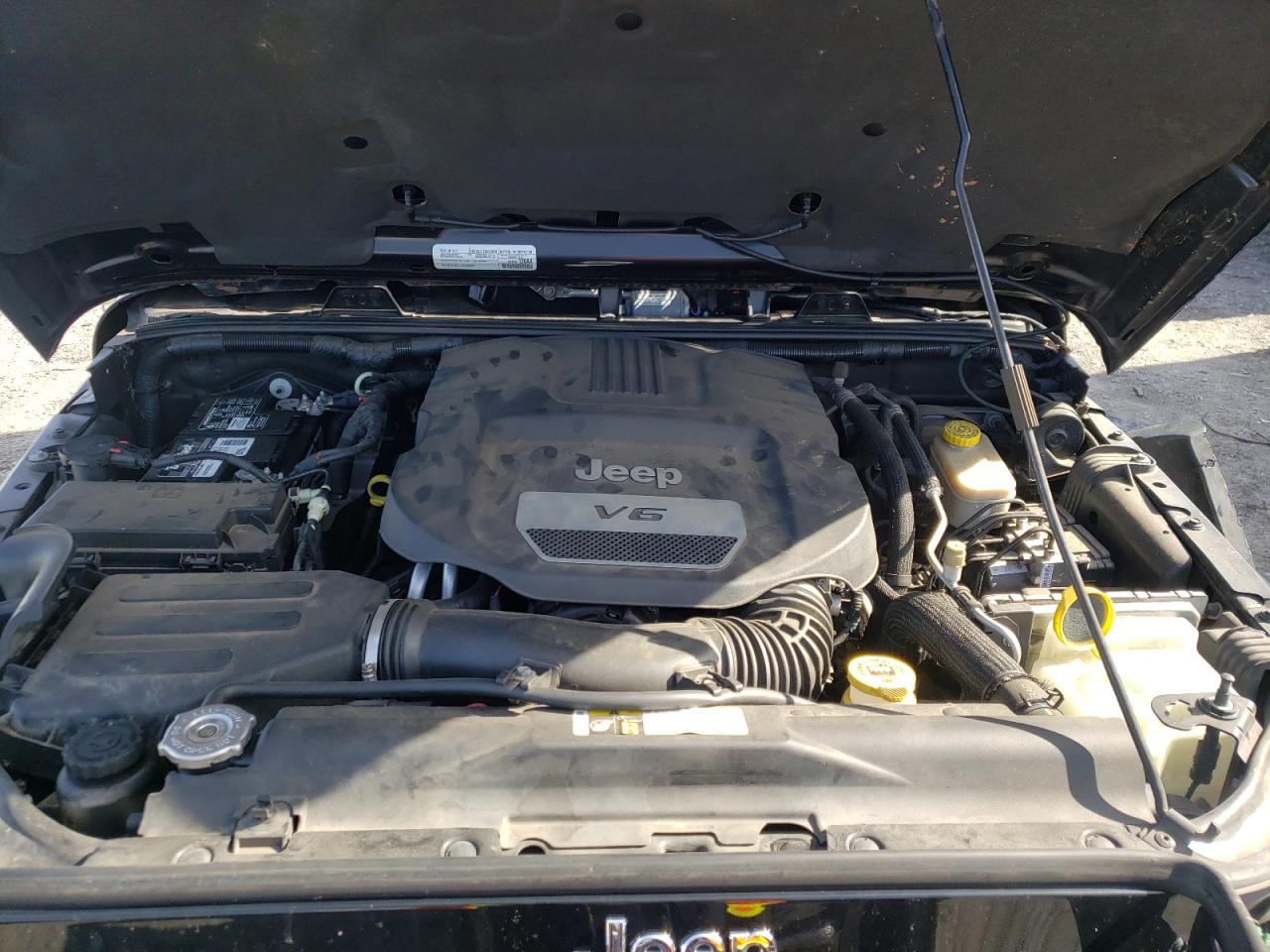 Photo 7 from auction – 2015 JEEP WRANGLER U with VIN 1C4HJWEGXFL696611