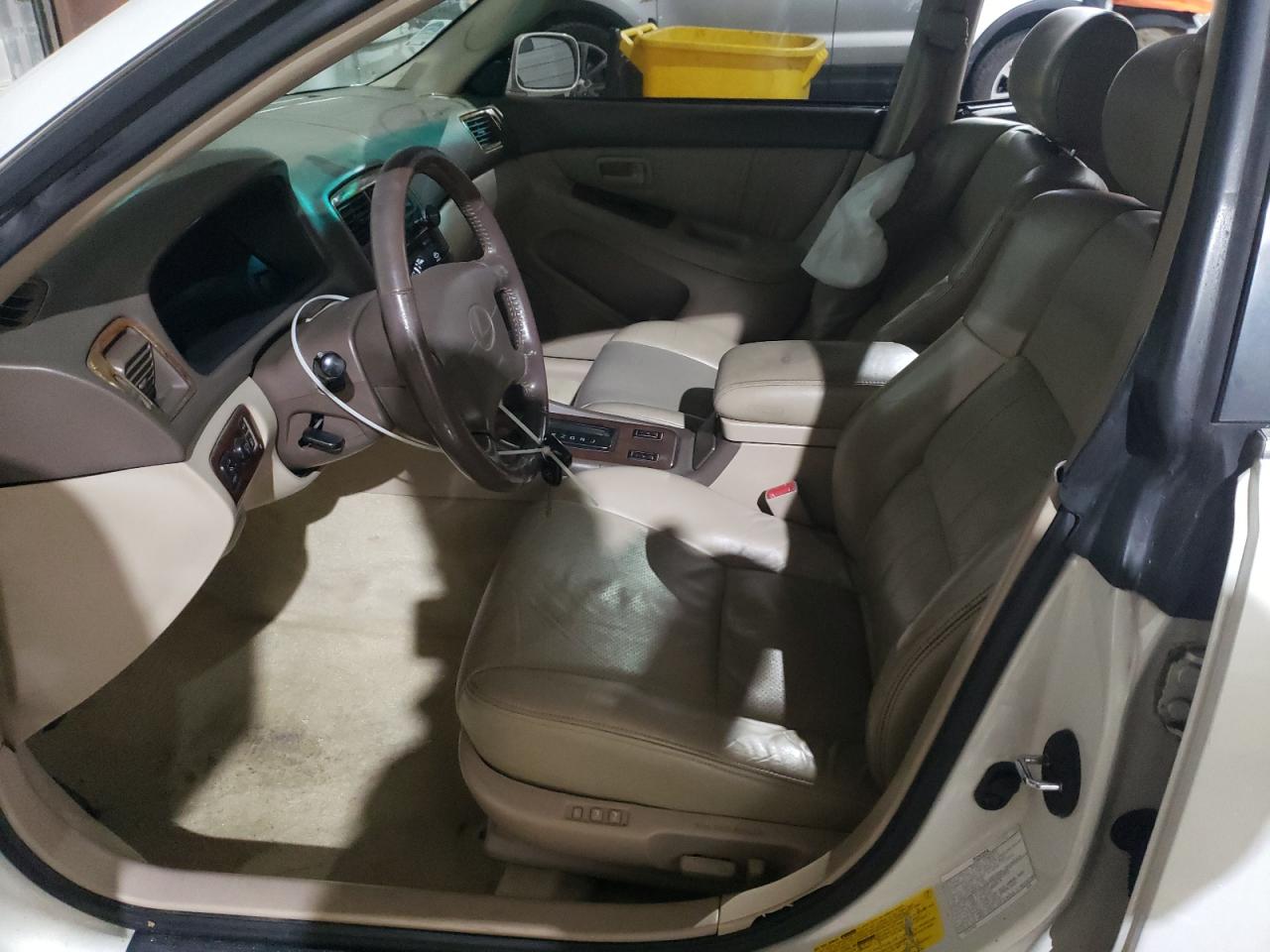 Photo 5 from auction – 1999 LEXUS ES 300 with VIN JT8BF28G1X0199167