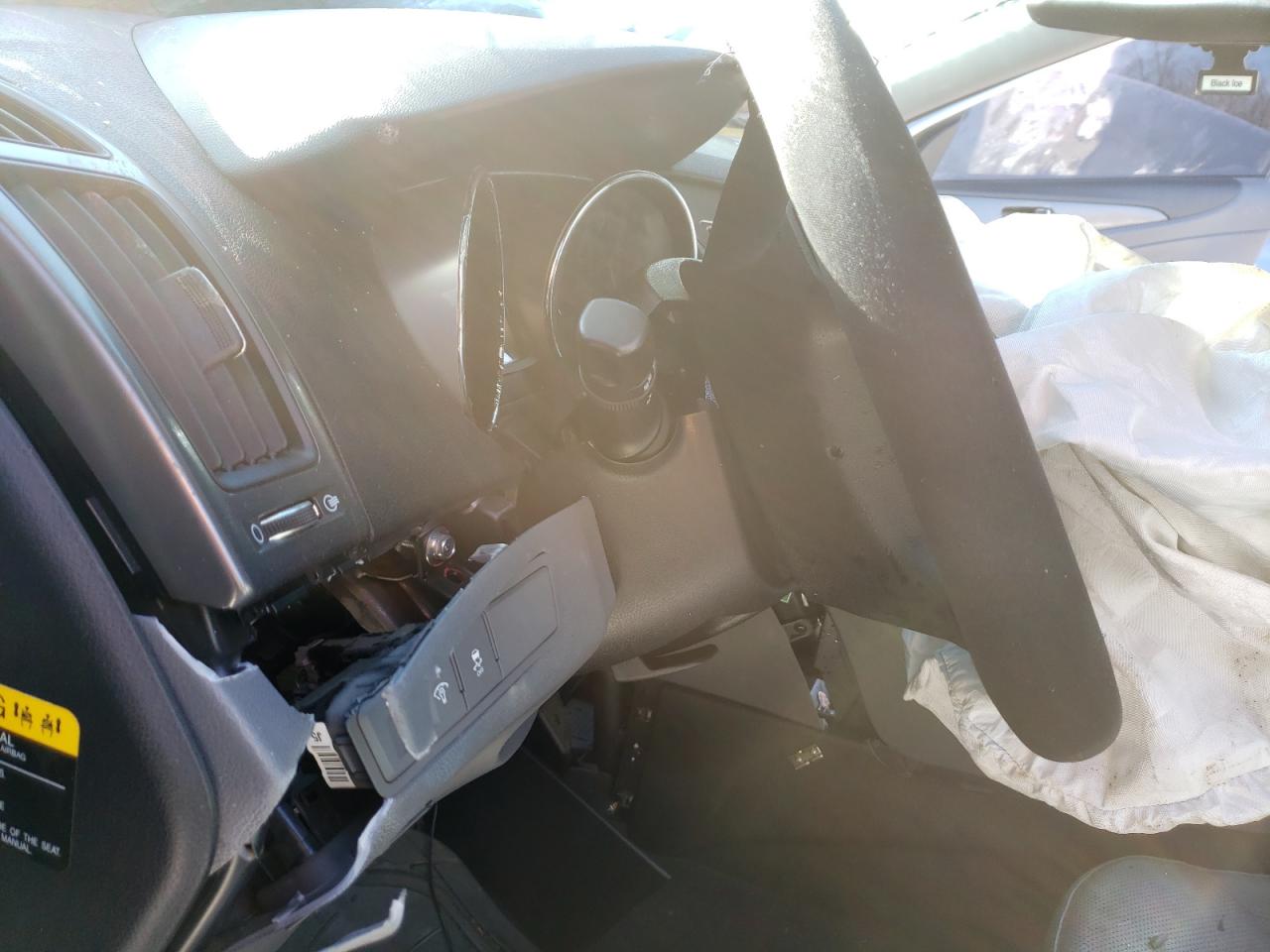 Photo 8 from auction – 2015 HYUNDAI SONATA HYB with VIN KMHEC4A41FA121978