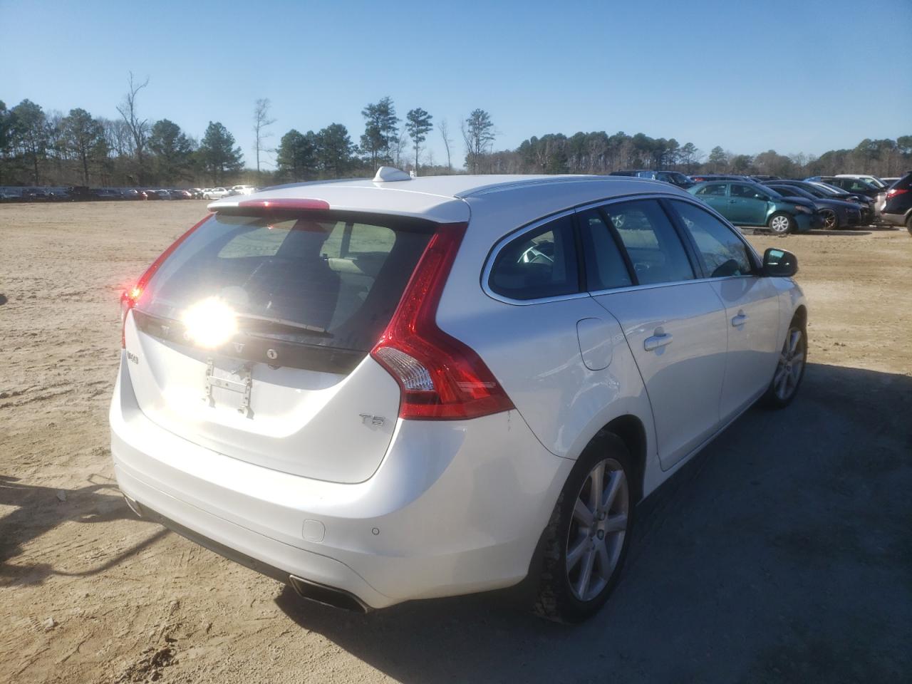 Photo 4 from auction – 2017 VOLVO V60 T5 PLA with VIN YV140MEM6H1338247