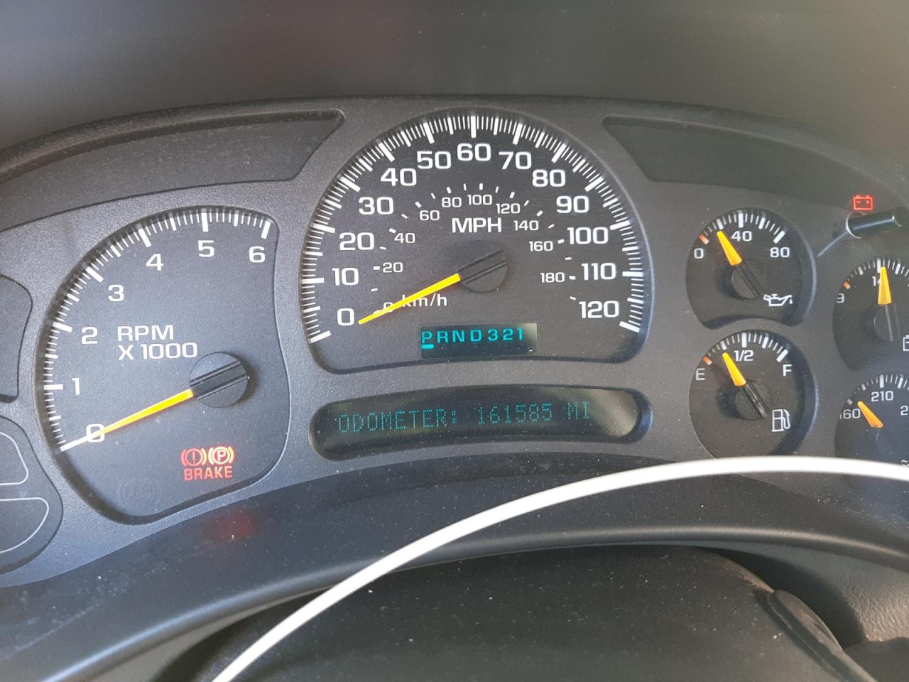 Photo 8 from auction – 2004 CHEVROLET SILVERADO with VIN 1GCEK19T04E193956