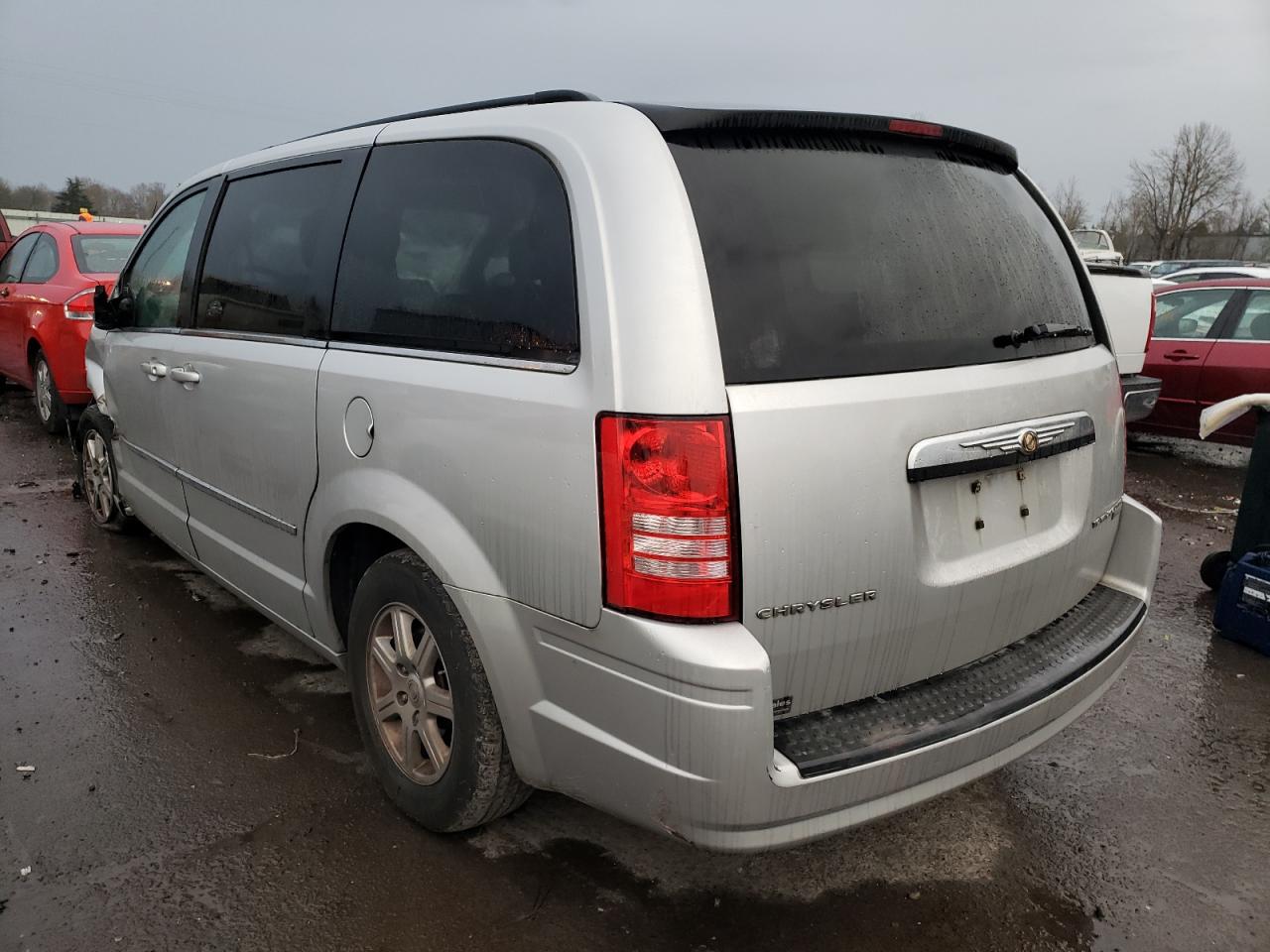 Photo 3 from auction – 2010 CHRYSLER TOWN & COU with VIN 2A4RR5D18AR397813