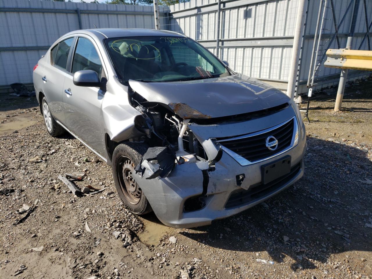 NISSAN VERSA S 2013 with VIN 3N1CN7AP9DL877679 - Photo from auction