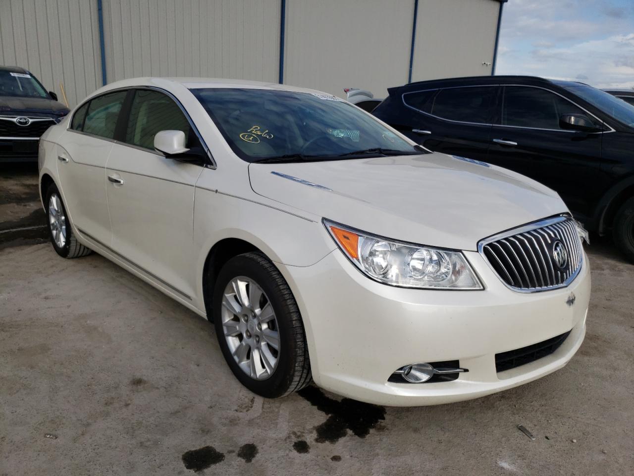 BUICK LACROSSE 2013 with VIN 1G4GC5ER8DF218518 - Photo from auction