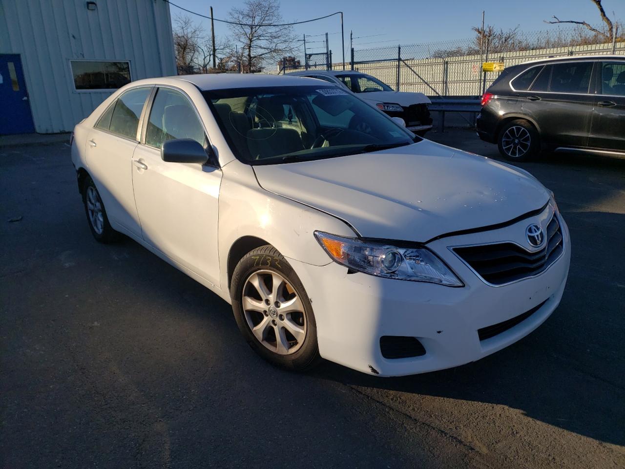 TOYOTA CAMRY BASE 2011 with VIN 4T1BF3EK5BU686272 - Photo from auction